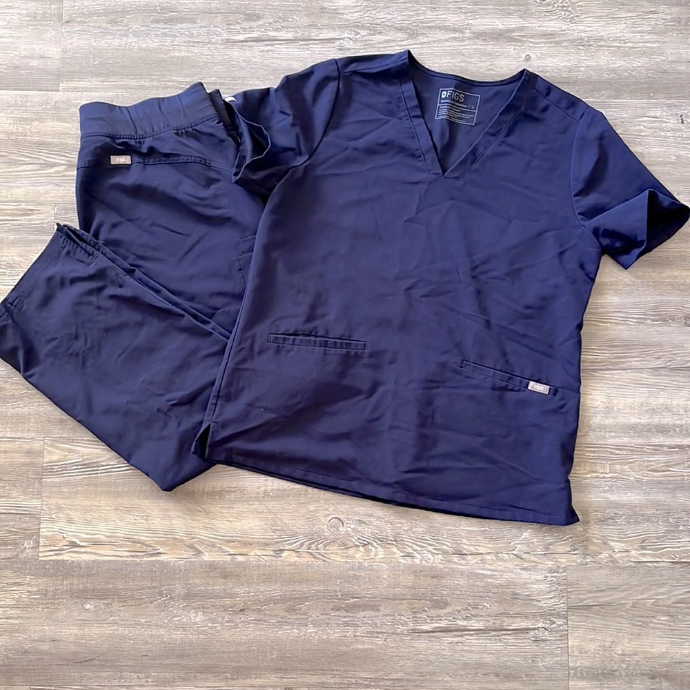 Figs Navy Casma L Kade PL scrub set